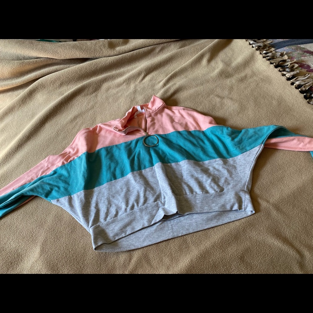 Cropped long sleeve